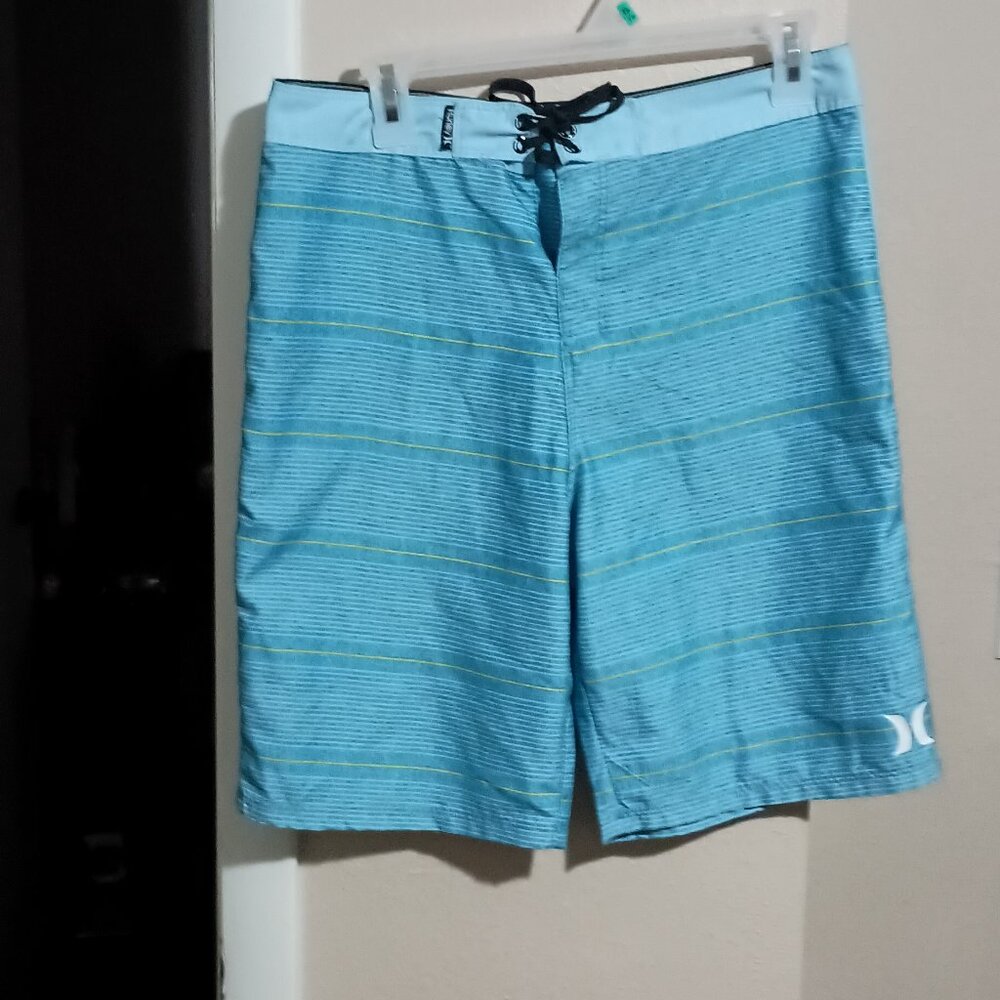 Hurley Men's Board/Swim Trunks Size 18/29 Blue Yellow Stripes